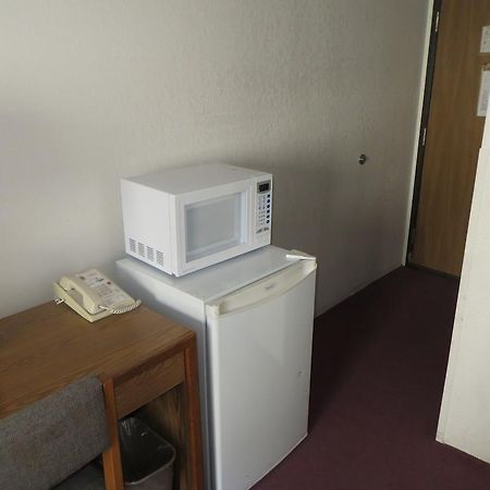 ホテル Super 8 By Wyndham Saanichton Victoria Airport エクステリア 写真