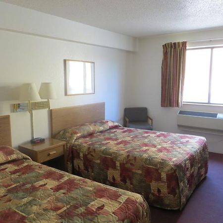 ホテル Super 8 By Wyndham Saanichton Victoria Airport エクステリア 写真