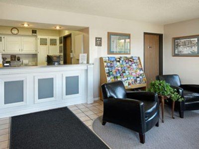 ホテル Super 8 By Wyndham Saanichton Victoria Airport エクステリア 写真
