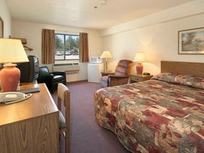 ホテル Super 8 By Wyndham Saanichton Victoria Airport エクステリア 写真