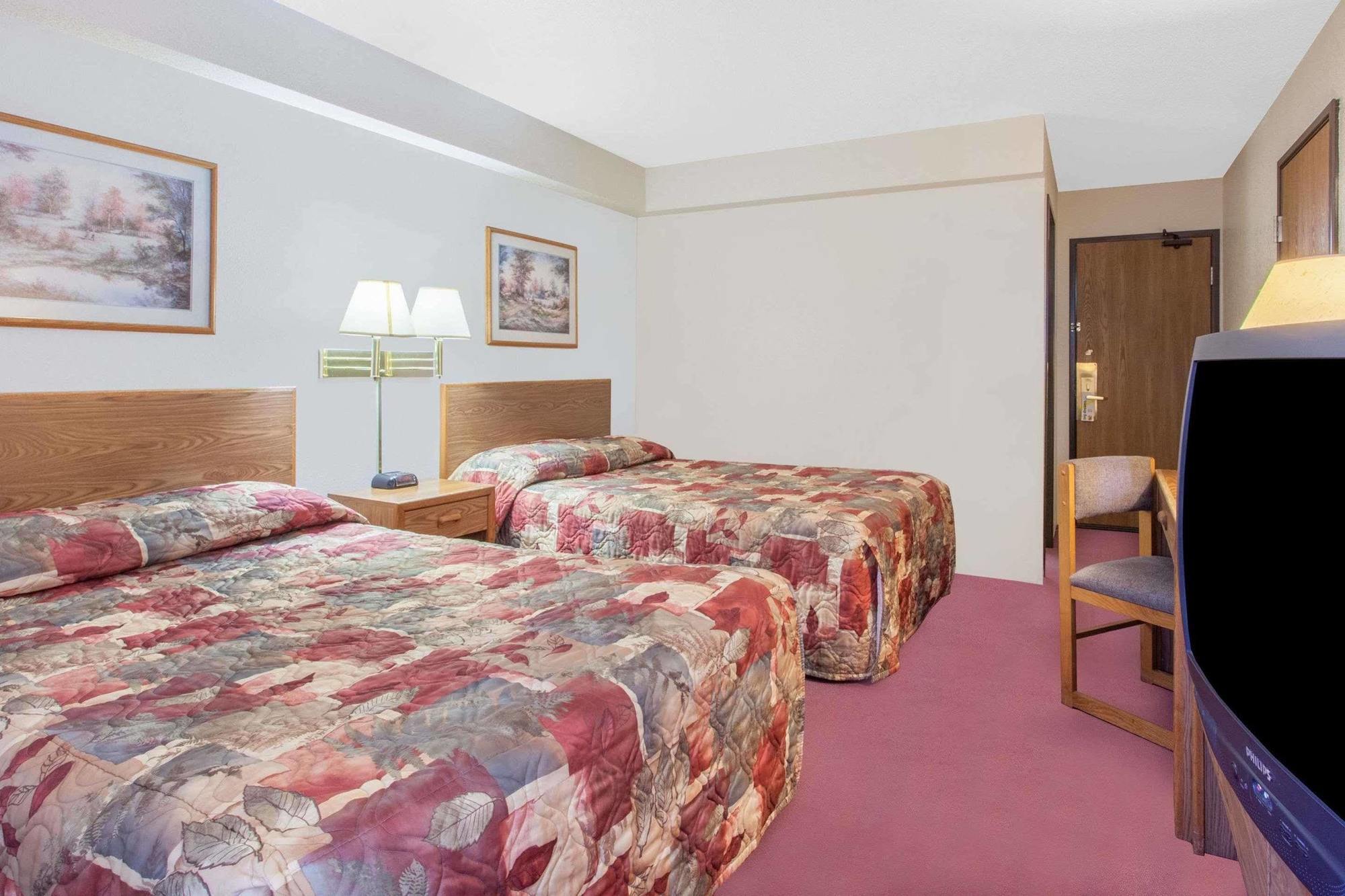 ホテル Super 8 By Wyndham Saanichton Victoria Airport エクステリア 写真
